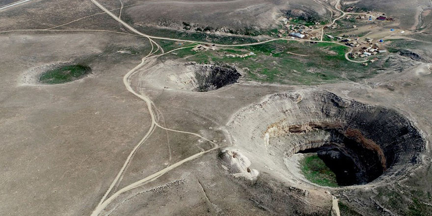 Konya'da obruk içerisinde obruk oluştu