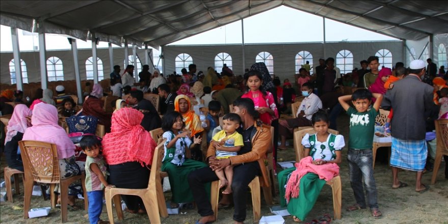 BM yetkilileri Bangladeş'te Arakanlı Müslümanların kaldığı adayı ziyaret ederek koşulları değerlendirdi