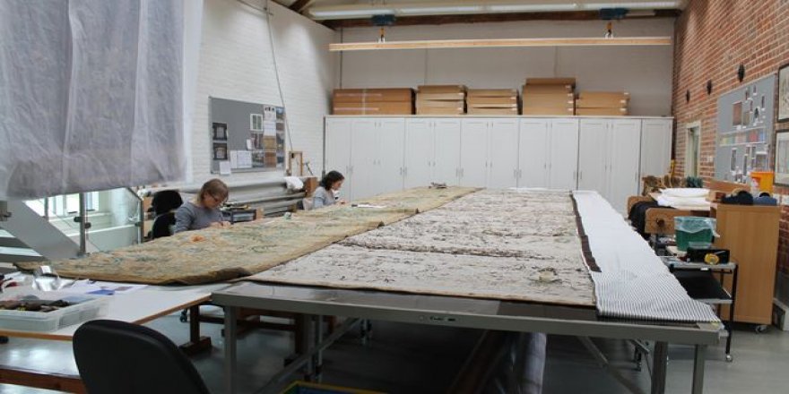 İngiltere’de 440 yıllık halıların 20 yıllık restorasyonu, sona yaklaştı