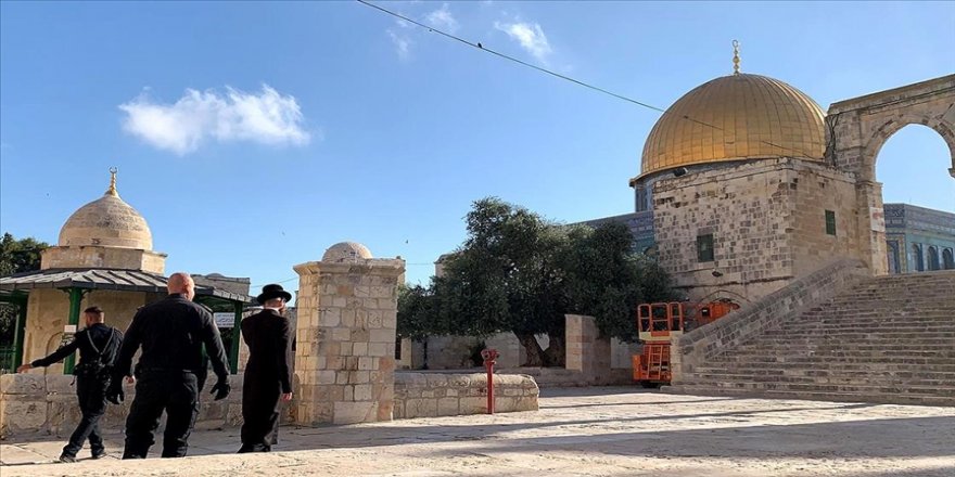 İşgalci İsrail'in Mescid-i Aksa'daki 'sessiz ibadet'ine tepkiler artıyor