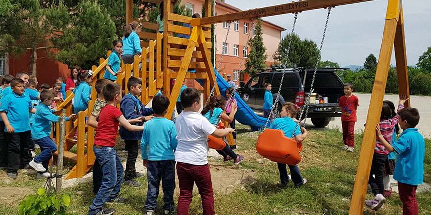 Çocuk Psikiyatrisi Prof. Ekinci: Lütfen, çocuklarınızı dışarı çıkarın
