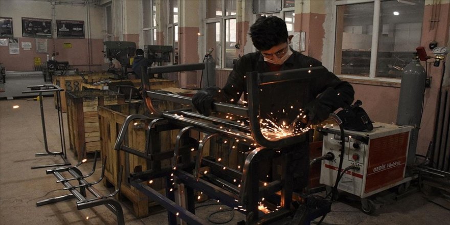 Meslek liselerinden ekonomiye 8 ayda 300 milyon lira katkı