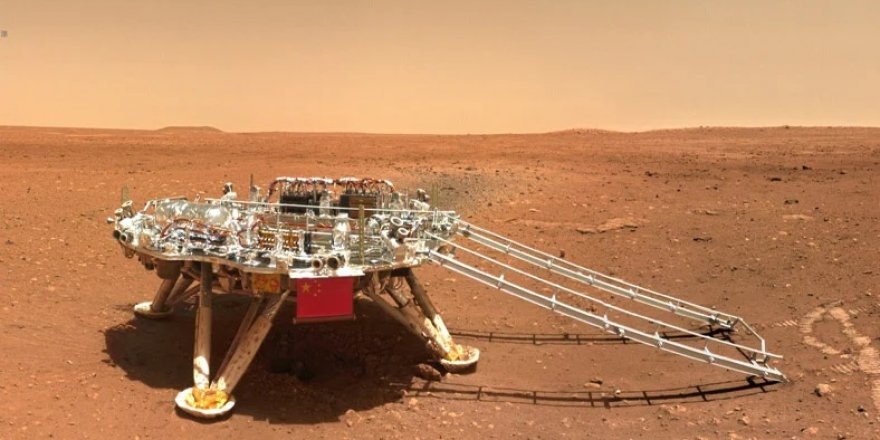 Çin'in uzay aracı Zhurong’un Mars'tan gönderdiği videolar paylaşıldı