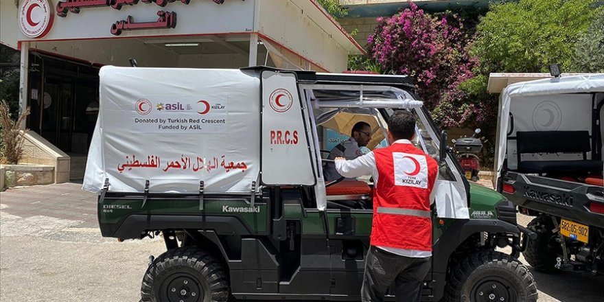 Türk Kızılaydan Filistin Kızılayına ambulans bağışı