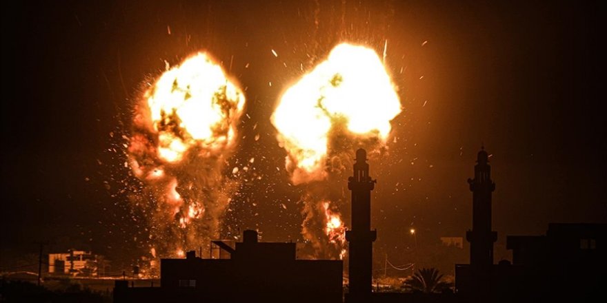 İsrail savaş uçakları Gazze Şeridi'ne saldırı düzenledi