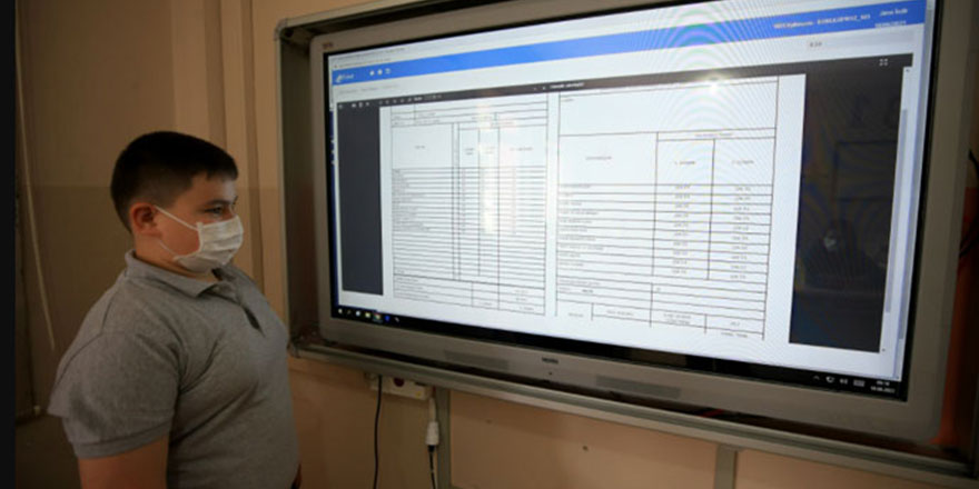 Öğrenciler karne heyecanını dijital ortamda yaşadı