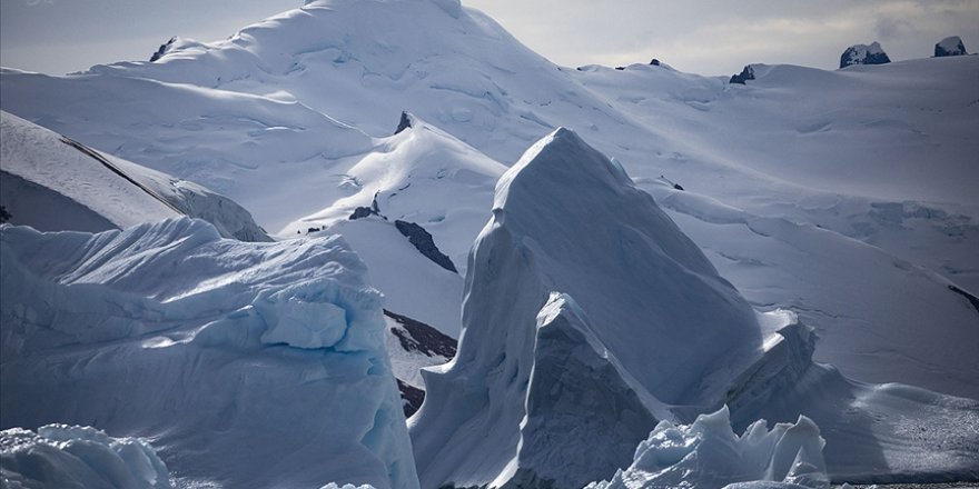 Antarktika'da şubat ayında 18,3 derece ile rekor sıcaklık kaydedildi