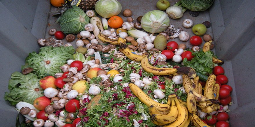 Kıtlık ve zamlar bile israfı durduramadı!