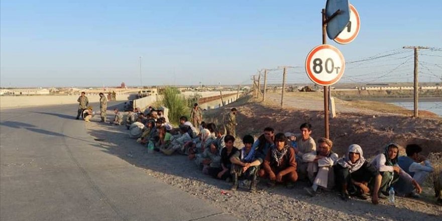 Tacikistan: 100 bin Afgan mülteciyi kabul etmeye hazırız