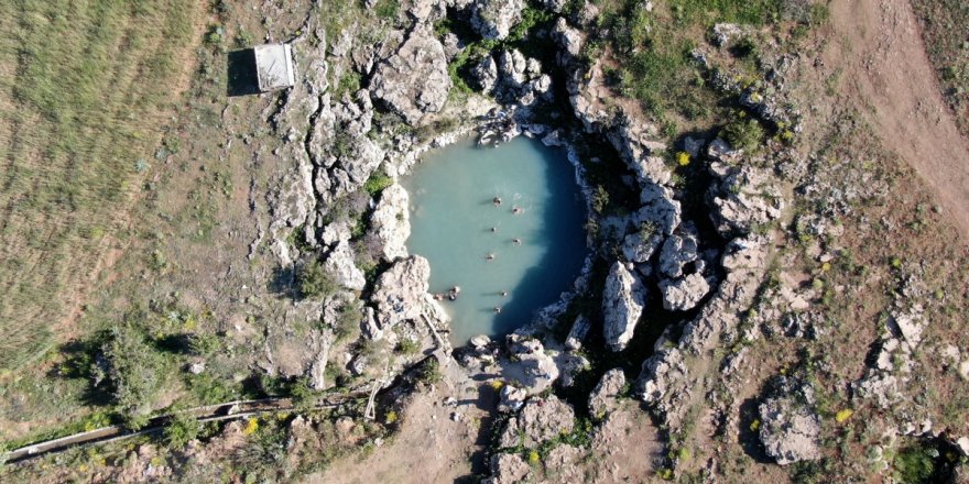 Uyuz gölü, düşen su seviyesi ile endişelendirdi