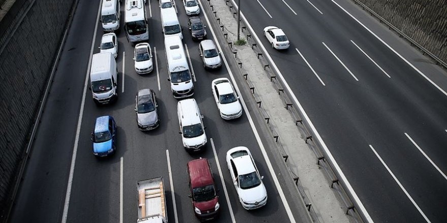 Vatandaşın çilesi trafik poliçesi