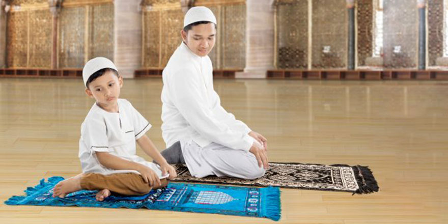 Her namazdan sonra ‘Allahümme entesselam ve-minkesselam...’ demenin hükmü nedir?