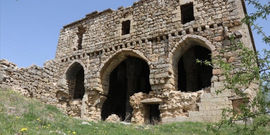 Diyarbakır'da tarihi Meryem Ana Manastırı turizme kazandırılmayı bekliyor