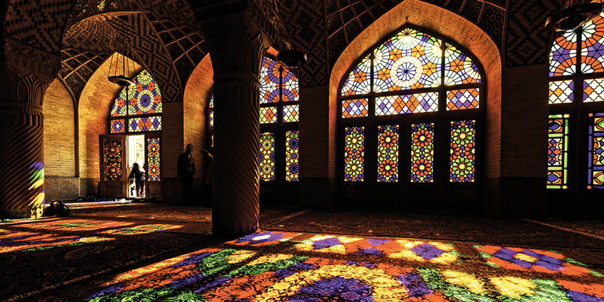 Başka bir mezhebi taklit etmek caiz midir?