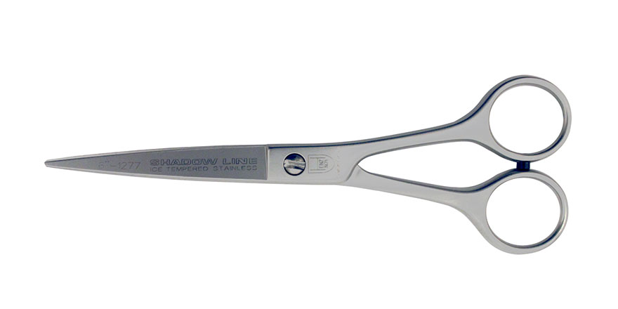 80 yaşındaki berber 70 yıldır işini ihlasla yapıyor