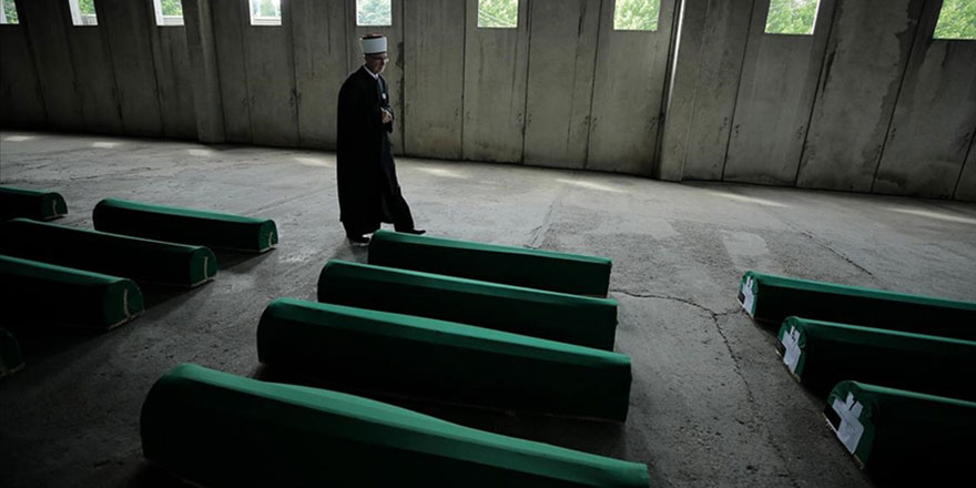 Srebrenitsa soykırımının 19 kurbanı daha toprağa verilecek