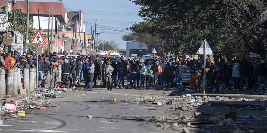 5 soruda 'Güney Afrika'da neler oluyor?'