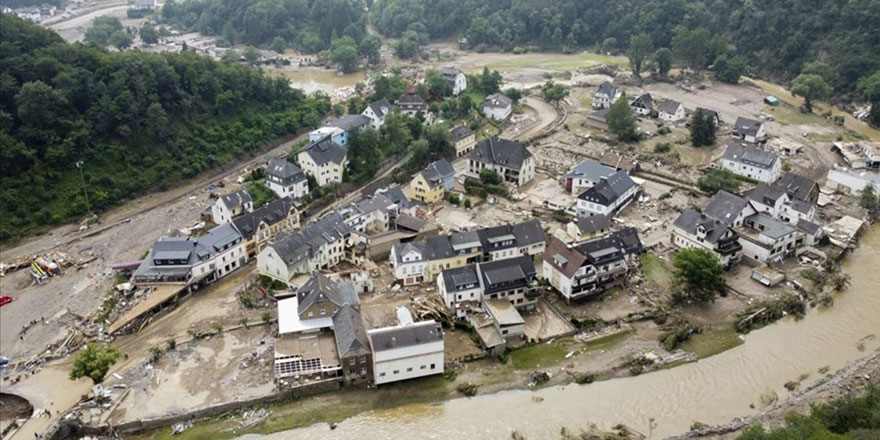 Avrupa'daki aşırı yağışların, 2100 yılına kadar karalarda 14 kat artması bekleniyor