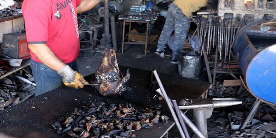 Bayramda demirci ustalarının yüzü 'kelle paça ütücülüğü' ile gülüyor