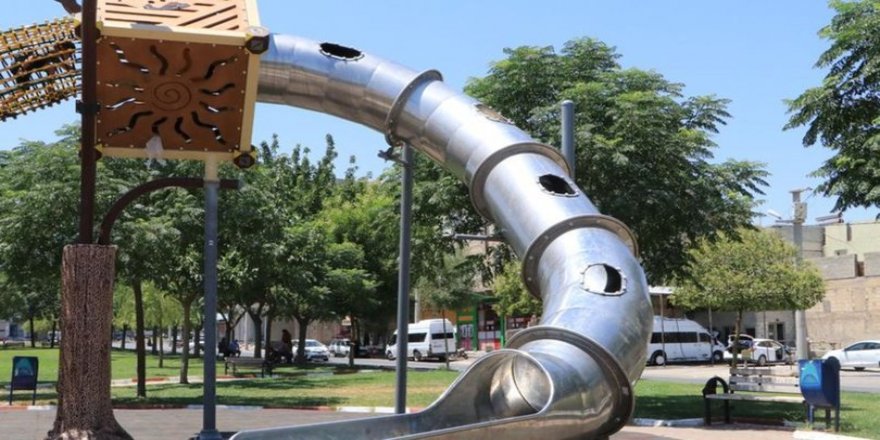 Sacdan kaydırak tepkisi: Vücutlarında yanıklar oluştu