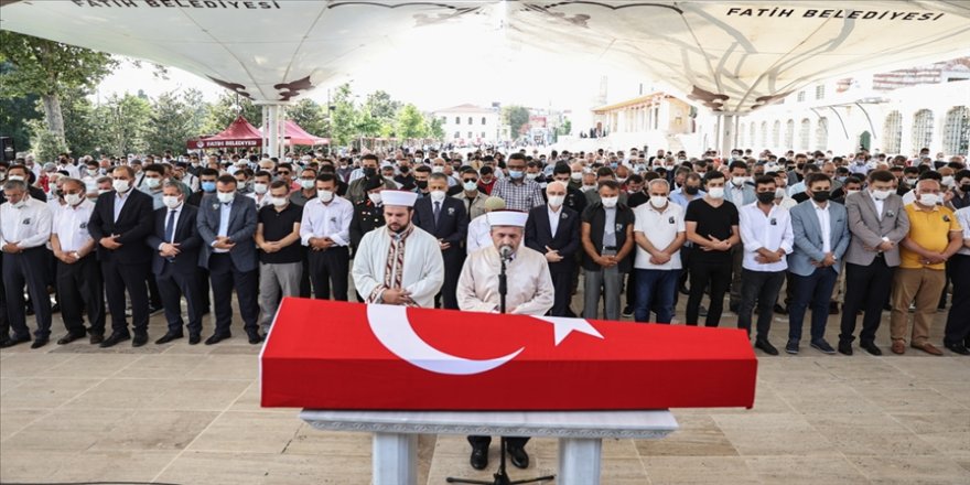 Eski Sakarya Valisi Hüseyin Avni Coş son yolculuğuna uğurlandı