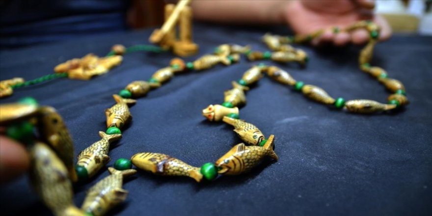 Konyalı ustanın Hz. İbrahim'in kıssasını nakşettiği tespih, otomobil parasına satıldı