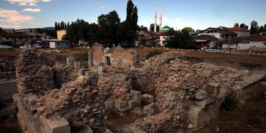Sebastapolis Antik Kenti üzerine kurulu Tokat'ın Sulusaray ilçesi taşınıyor