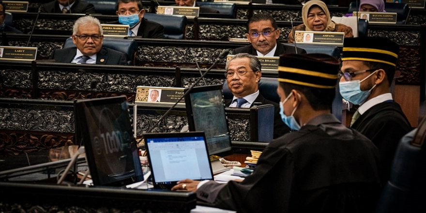 Malezya Başbakanı, meclis çoğunluğunu kanıtlamak için güven oylamasına gidecek
