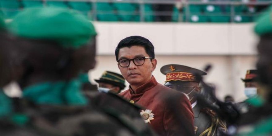 Madagaskar Cumhurbaşkanı tüm bakanları görevden aldı