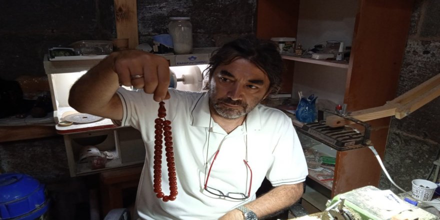 Kayseri'de 100 yıllık tespihin fiyatını duyan şaştı