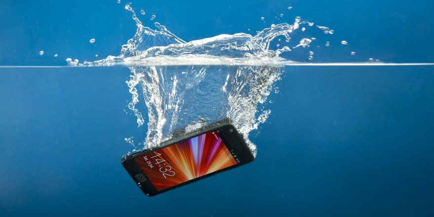 Suya düşen telefona 4 adımda ilk müdahale