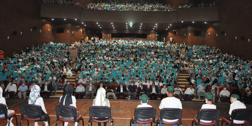 Hayrat Vakfı'nın eğitimlerine 200 bin kişi katıldı