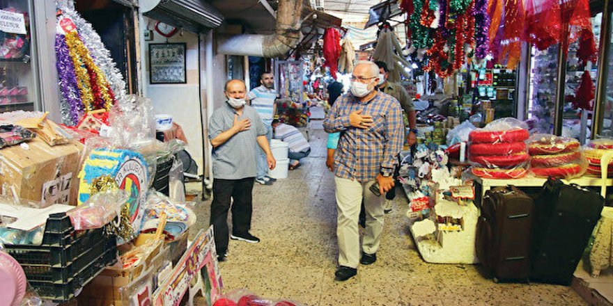 Ahilik kültürü nefes aldırdı: Kimi kira almadı kimisi indirim yaptı