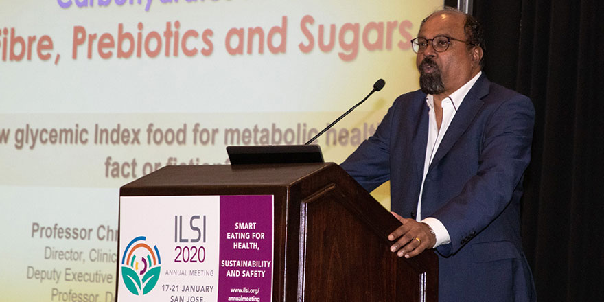 Ünlü beslenme uzmanı Türkiye'de konuştu: Nineleriniz, dedeleriniz gibi beslenin