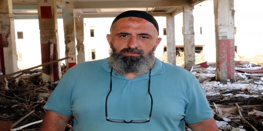 Fabrika sahibi verdiği tahliye kararıyla 90 çalışanının sel sularına kapılmasını engelledi