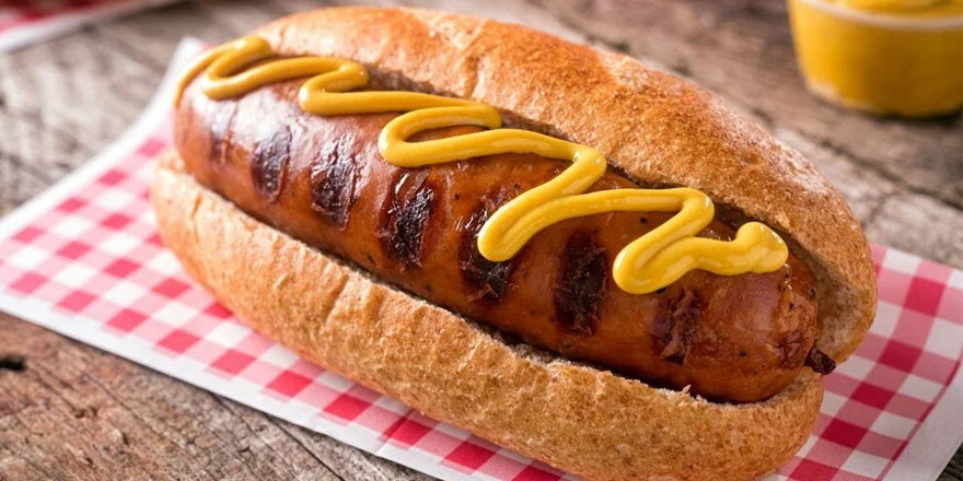 Araştırma: Sosisli sandviç, insan ömründen 36 dakika eksiltiyor