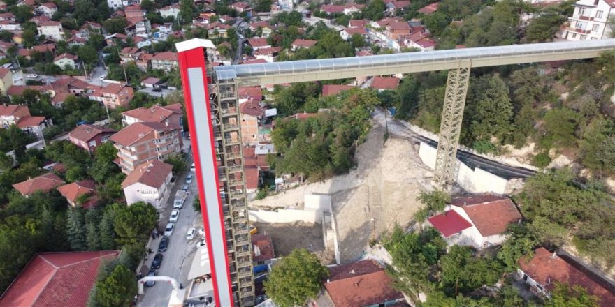 Karabük'te mahalleler arası ulaşımı kolaylaştıracak kule asansörü yapıldı