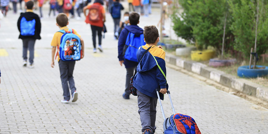 MEB Bakanı net konuştu: Yüz yüze eğitime ara verme gündemimizde değil