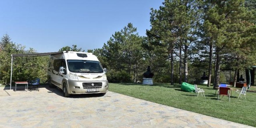 Ankara'da Kurtboğazı Barajı ve Mavi Göl'de Karavan Park açıldı