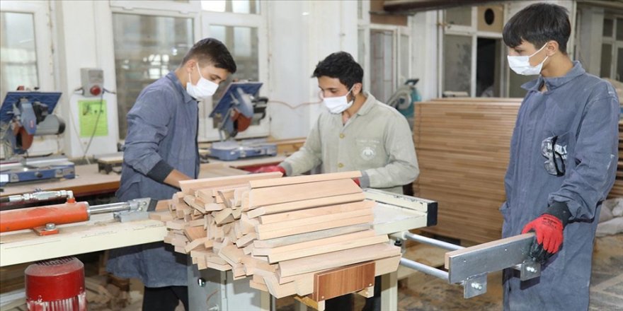 Meslek liseleri üretimde rekor kırdı