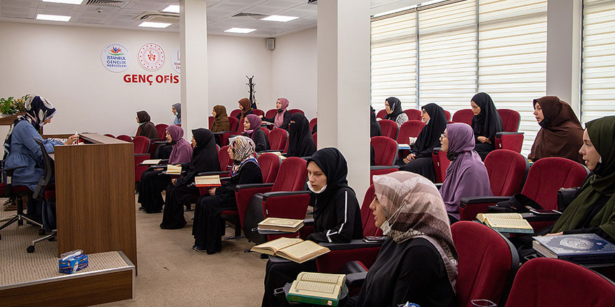 Hanımları 75 günde hafız yapan program