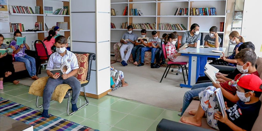 Diyarbakırlı öğretmenin fedakarlığı öğrencilerin hayatını değiştiriyor