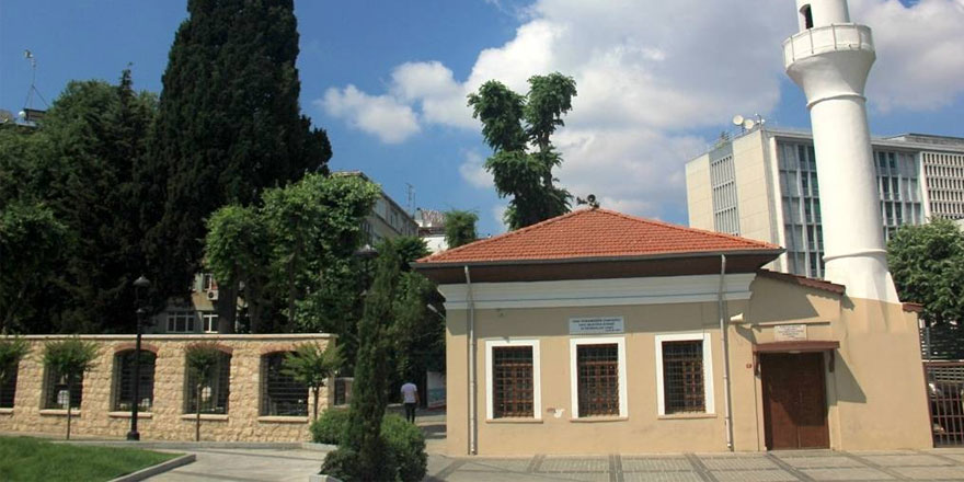 İstanbul'daki bu caminin adını söylemek çok zor