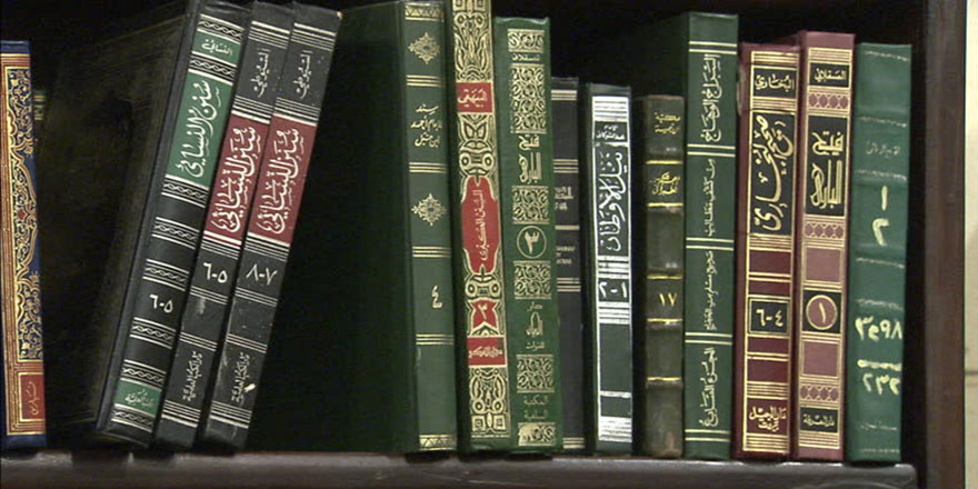 Mısır'da bazı kitapları satmak da okumak da suç oldu!