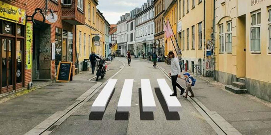 Arabaları durdurmak için 3 boyutlu yaya geçidi uygulamasına geçtiler 