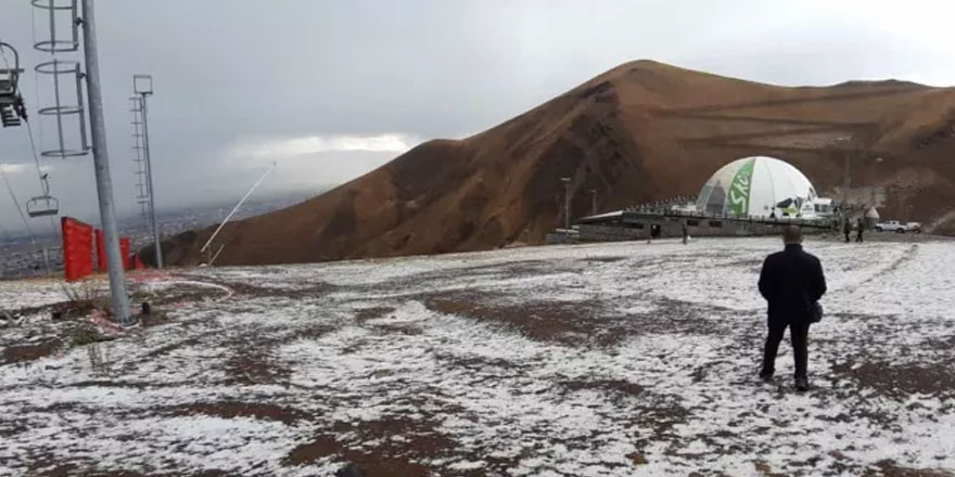 Palandöken beyaz rahmetle buluştu