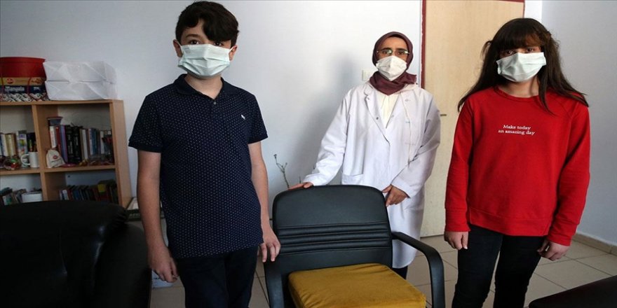 Ortaokul öğrencisi kardeşlerin projesi: Akıllı sandalye ile çocuklar bilgisayar başında fazla kalamayacak