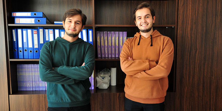 İkiz kardeşler, tıp fakültesini ilk iki sırada kazandı: Bir kere bile sosyal medya hesabı açmadık