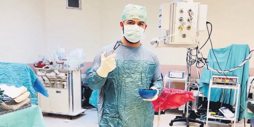 Orak tutan eller artık neşter tutuyor