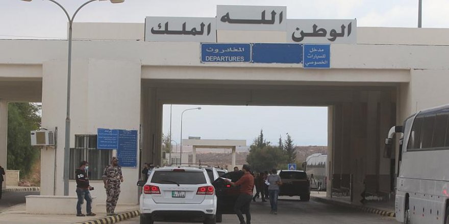 Ürdün 'normalleşme sürecinde' Suriye sınır kapısını yeniden açtı